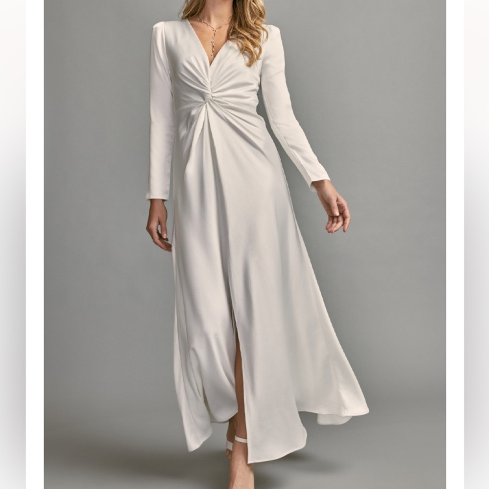 NWT SHONDA TWIST FRONT WEDDING DRESS- size small